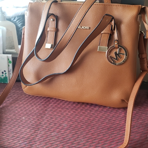 Purse - Picture 3 of 3